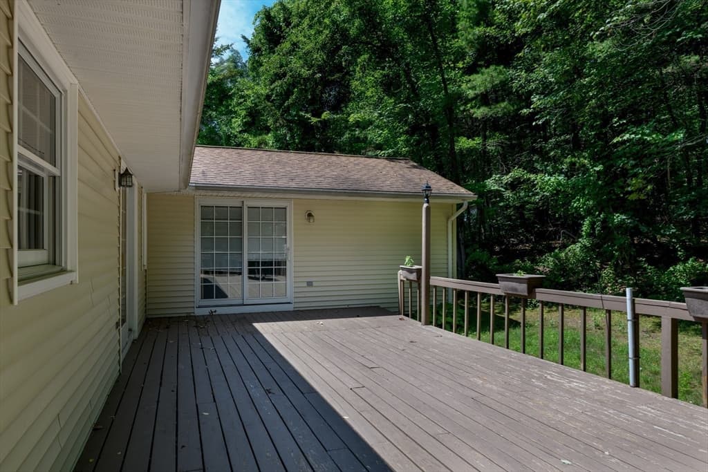 604 Quinapoxet St, Holden MA 01520 photo 21