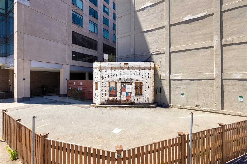 88 North Washington, Boston MA 02114 photo 4