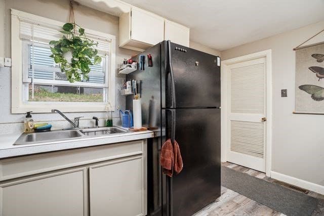 50 Grand St, Fitchburg MA 01420 photo 11