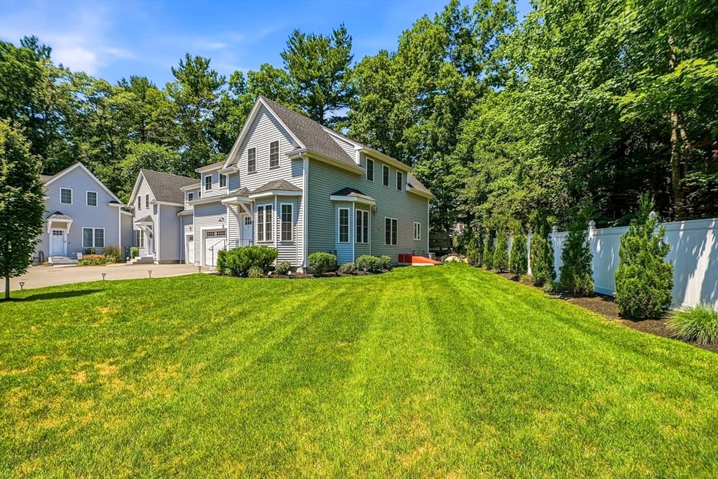 2 Harmony Way # 2, Medway MA 02053