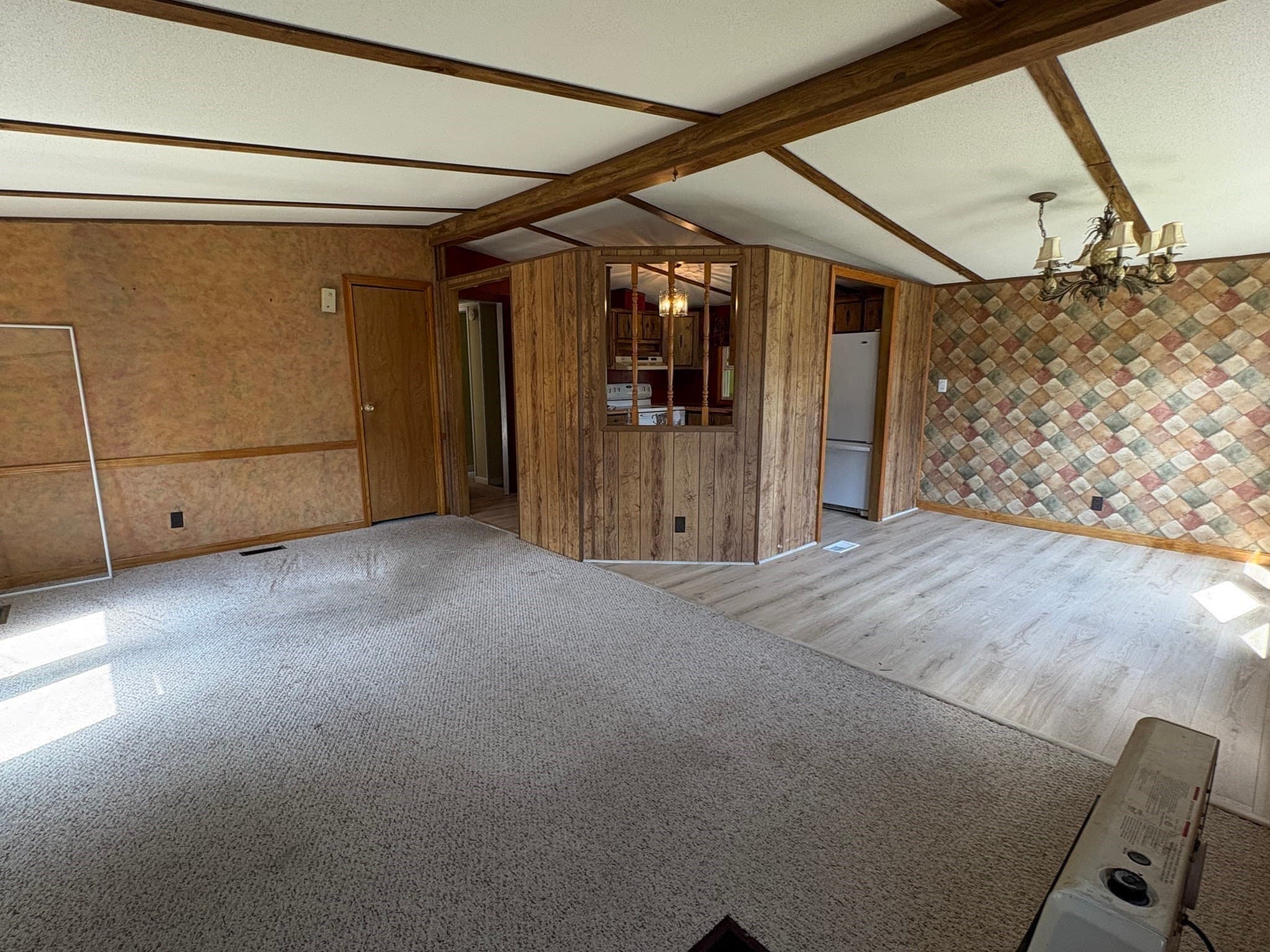 Mobile Home at 117 Vista Lane, Sturbridge MA 01566, photo 10 of 21