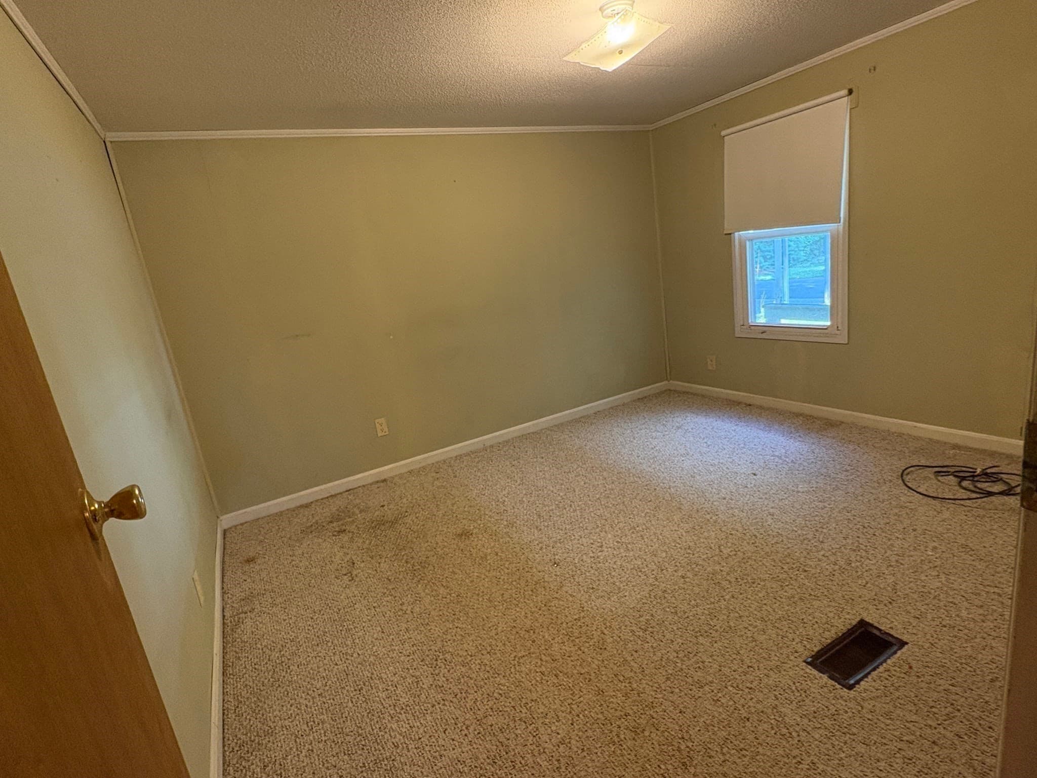Mobile Home at 117 Vista Lane, Sturbridge MA 01566, photo 14 of 21