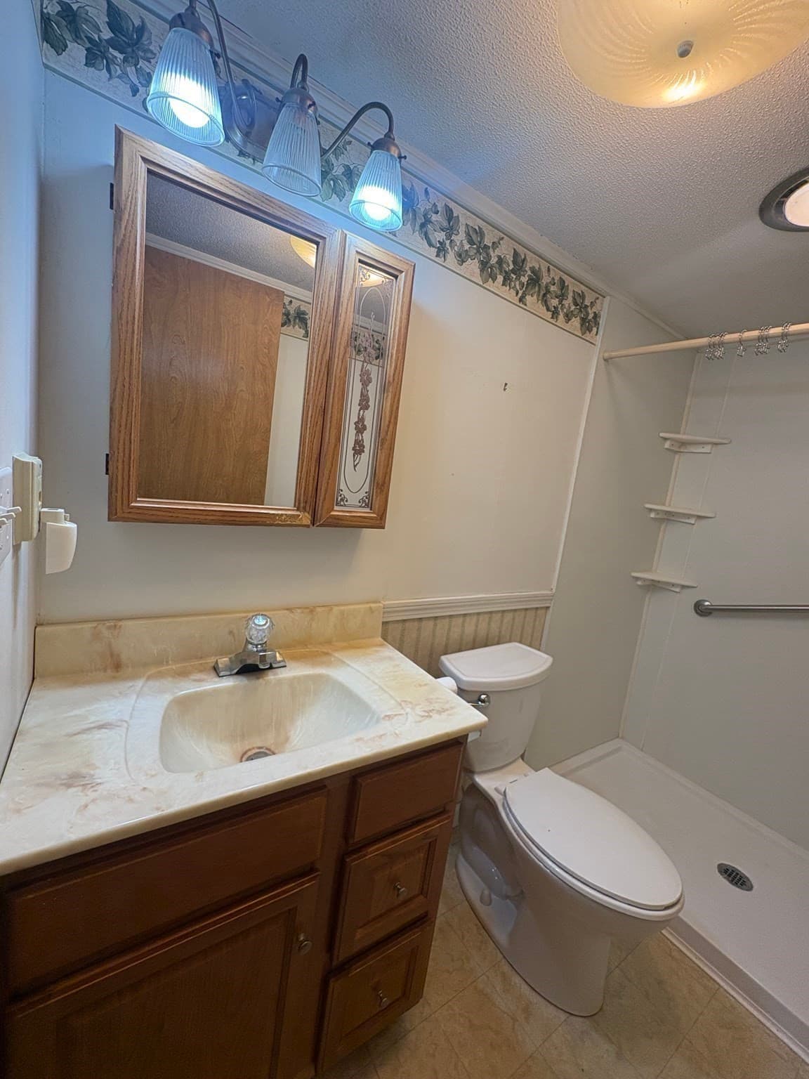 Mobile Home at 117 Vista Lane, Sturbridge MA 01566, photo 15 of 21