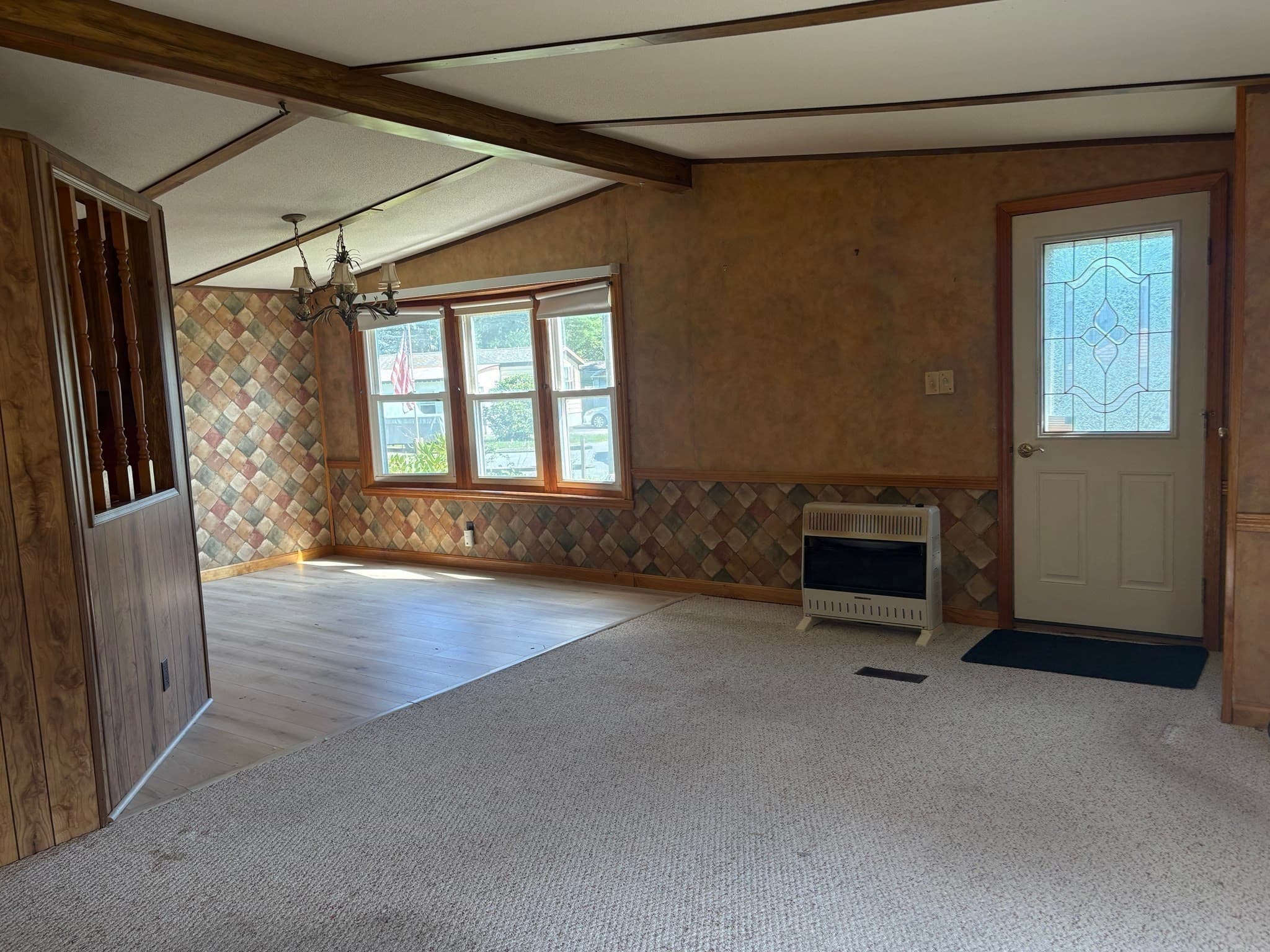 Mobile Home at 117 Vista Lane, Sturbridge MA 01566, photo 11 of 21