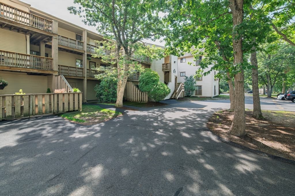 800 Bearses Way, Barnstable MA 02601 photo 4