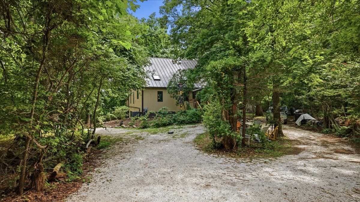 Single Family Residence at 1746E Drift Rd, Westport MA 02790, Westport, photo 16 of 28