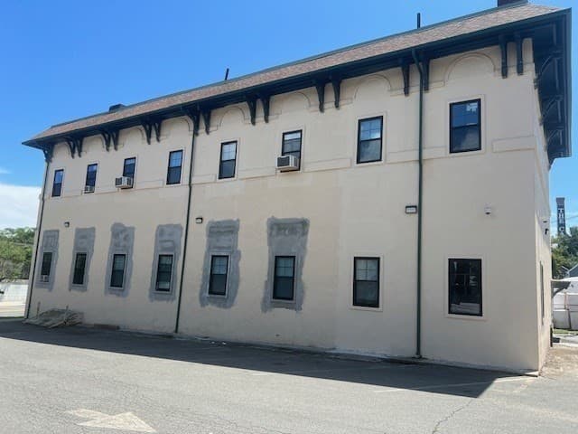2031 Purchase St, New Bedford MA 02740 photo 2