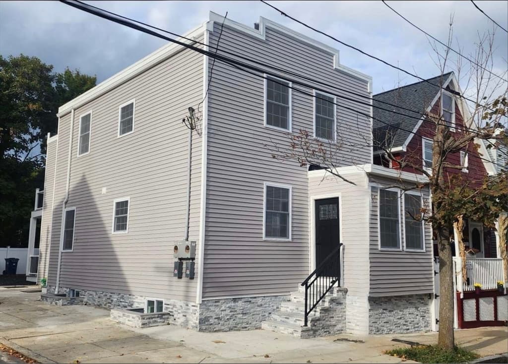 Condominium at 172 Cowper # 2, Boston MA 02128, Boston, photo 2 of 9