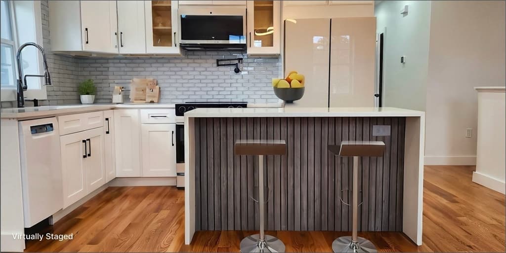 Condominium at 172 Cowper # 2, Boston MA 02128, Boston, photo 4 of 9