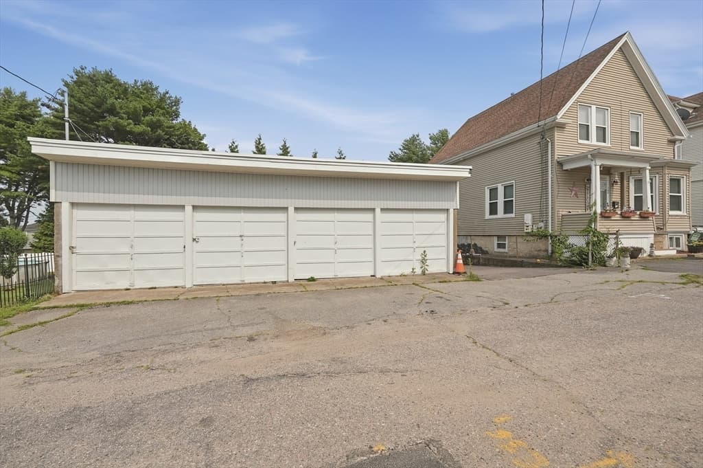 104 Stephen Street, Dartmouth MA 02748