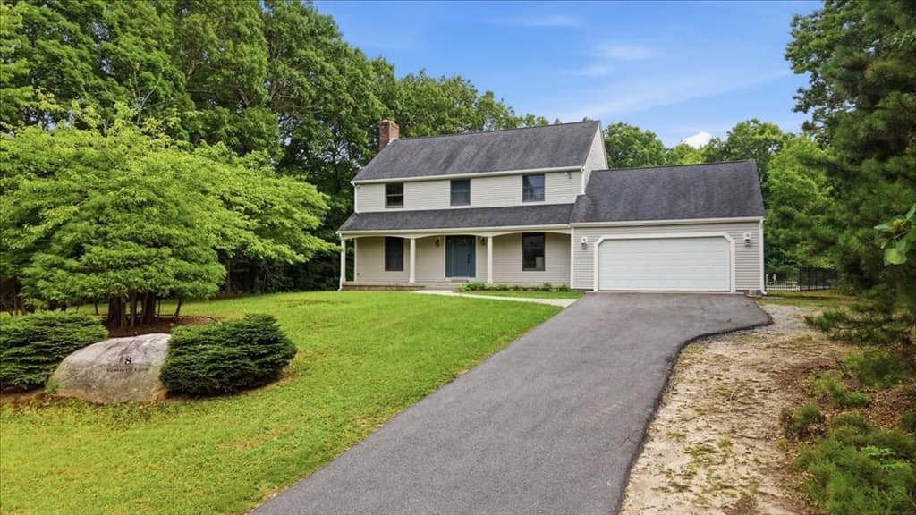 8 Tommy's Ln, Freetown MA 02717