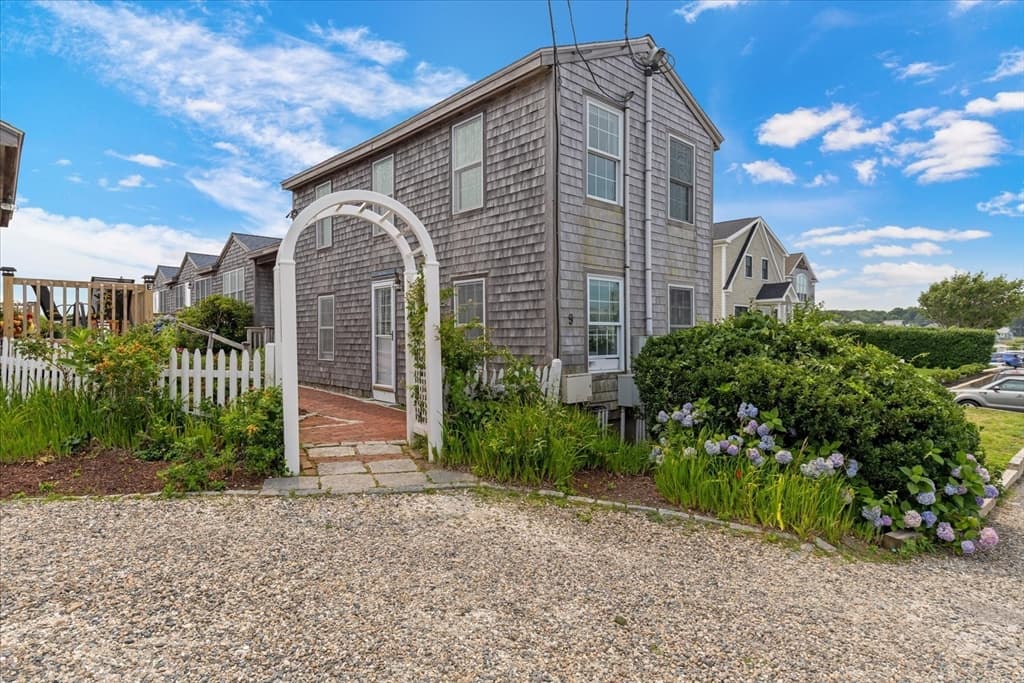 Condominium at 9 Windemere Rd # 10, Yarmouth MA 02673, photo 2 of 28