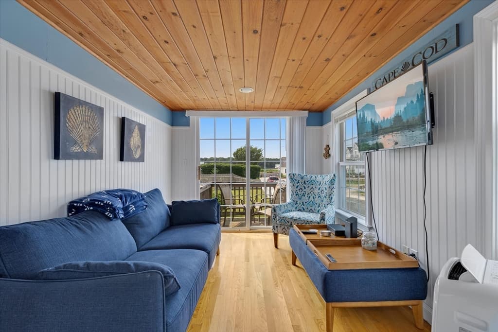 Condominium at 9 Windemere Rd # 10, Yarmouth MA 02673, photo 13 of 28