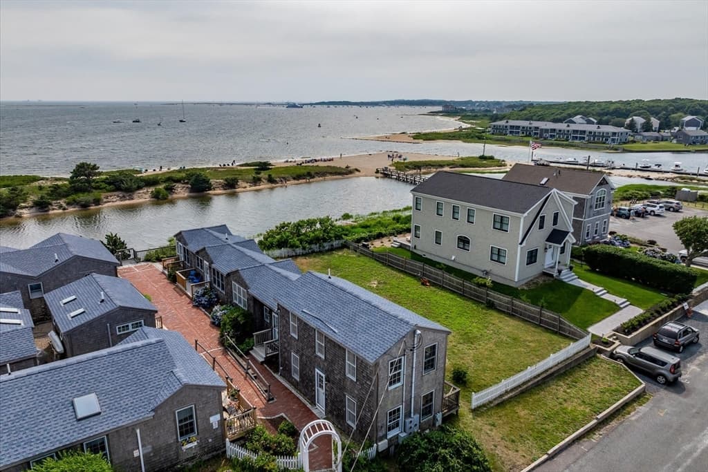 9 Windemere Rd # 10, Yarmouth MA 02673