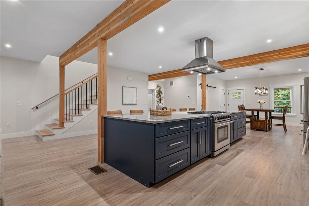 Single Family Residence at 50 Hillside Dr, Sturbridge MA 01566, Sturbridge, photo 10 of 41
