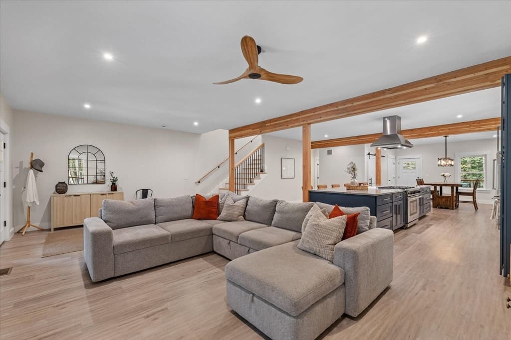 Single Family Residence at 50 Hillside Dr, Sturbridge MA 01566, Sturbridge, photo 14 of 41