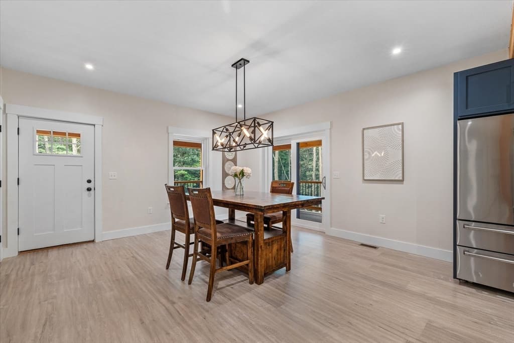 Single Family Residence at 50 Hillside Dr, Sturbridge MA 01566, Sturbridge, photo 11 of 41