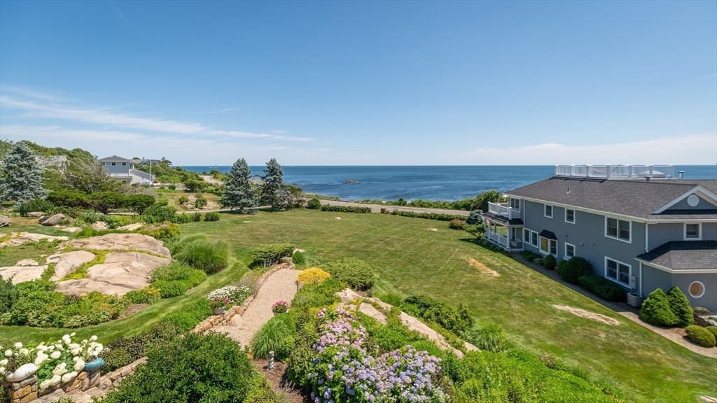 70 Grapevine Road # B, Gloucester MA 01930 photo 2