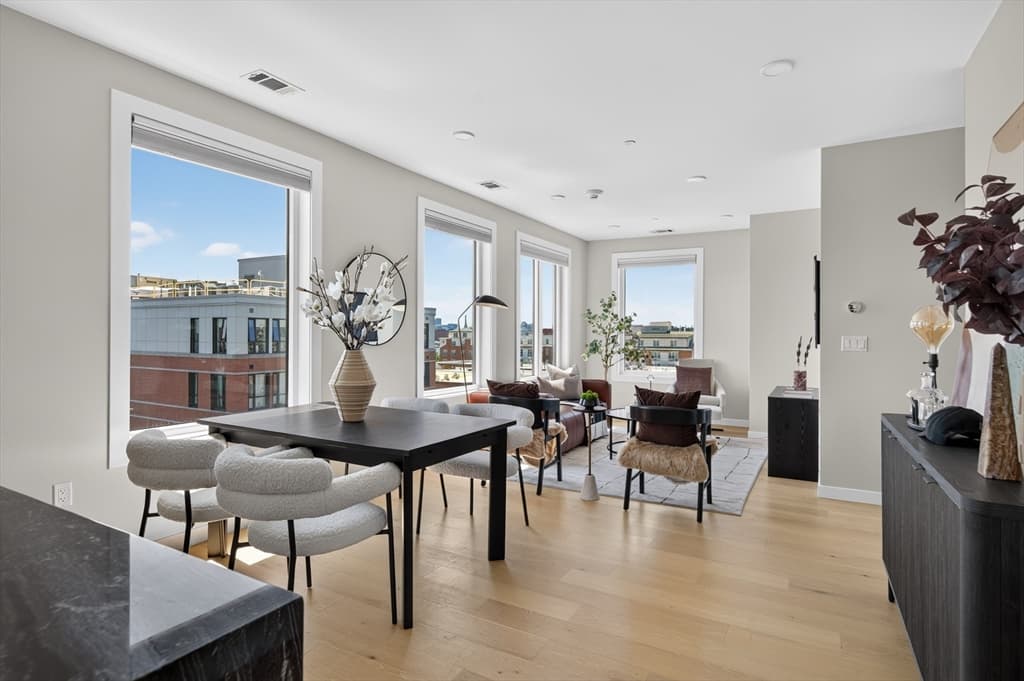 Condominium at 2-10 Maverick Sq, Boston MA 02128, Boston, photo 6 of 27