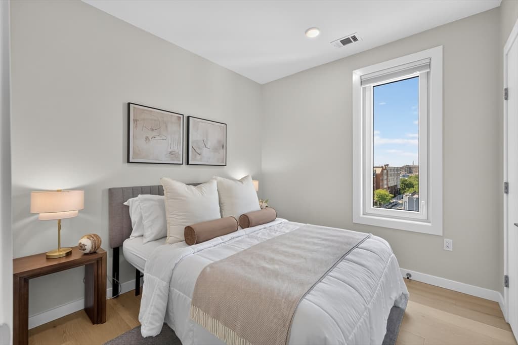 Condominium at 2-10 Maverick Sq, Boston MA 02128, Boston, photo 10 of 27
