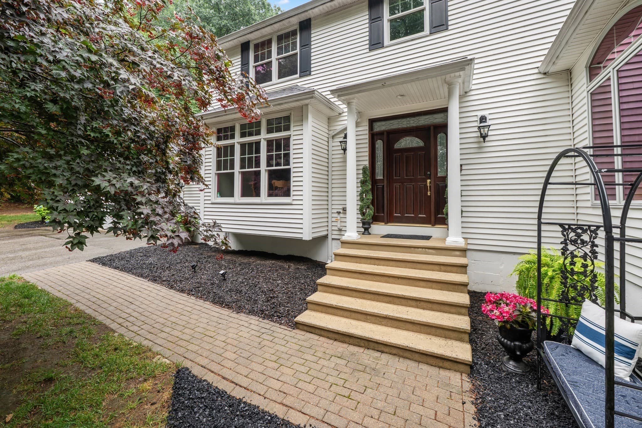 Single Family Residence at 14 Demond Pond Row, Rutland MA 01543, photo 6 of 42