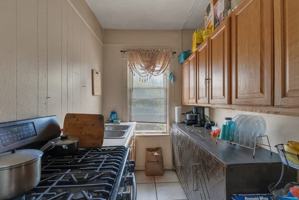 95 John St, Pawtucket RI 02861 photo 28