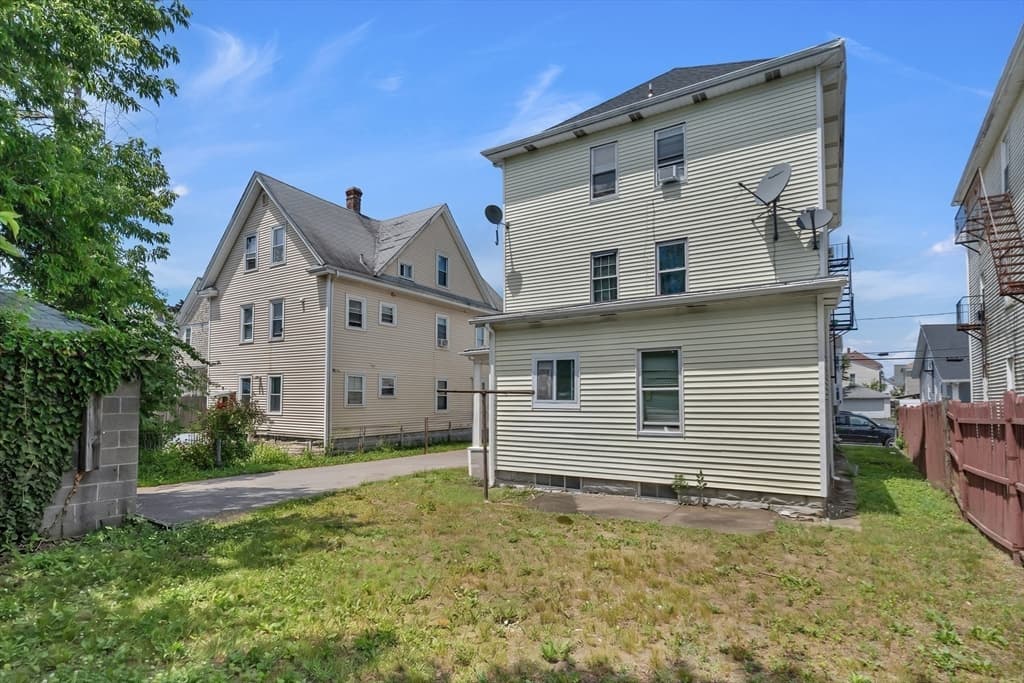 95 John St, Pawtucket RI 02861 photo 41