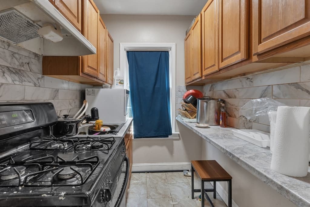 95 John St, Pawtucket RI 02861 photo 18