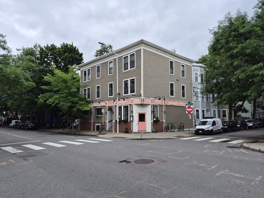 233 Cardinal Medeiros Avenue # 5, Cambridge MA 02141 photo 8