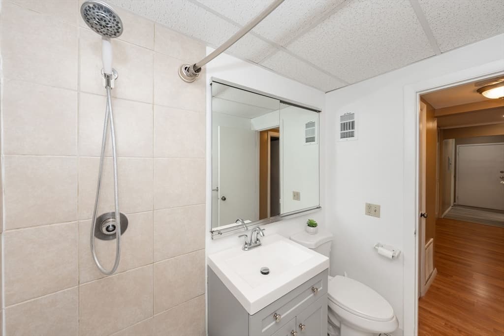 30 Shrewsbury Greens Dr # G, Shrewsbury MA 01545 photo 13