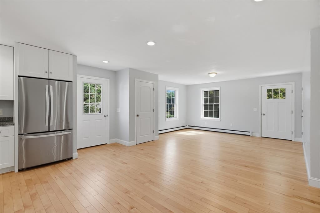 2 Evelyn Avenue, Raymond NH 03077 photo 6