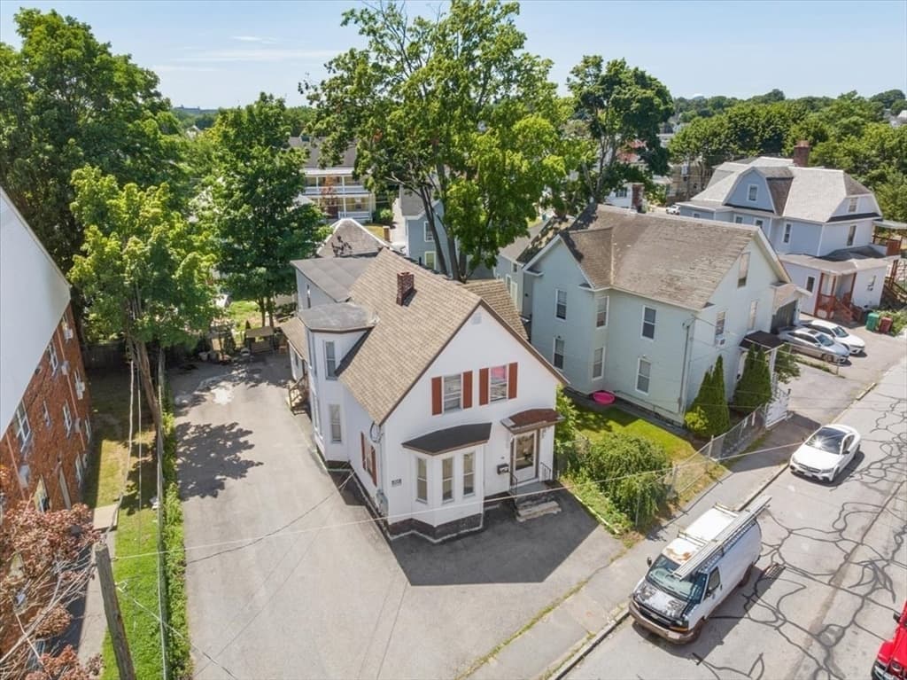 56-58 Pine St, Lowell MA 01851 photo 20