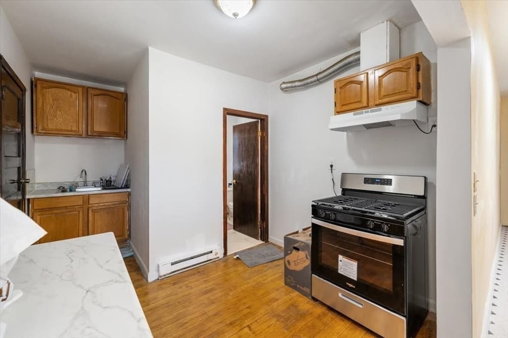 56-58 Pine St, Lowell MA 01851 photo 10