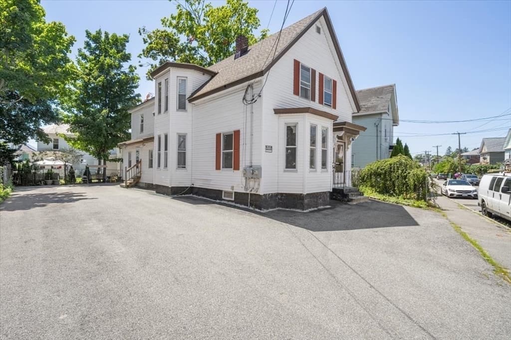 56-58 Pine St, Lowell MA 01851 photo 29