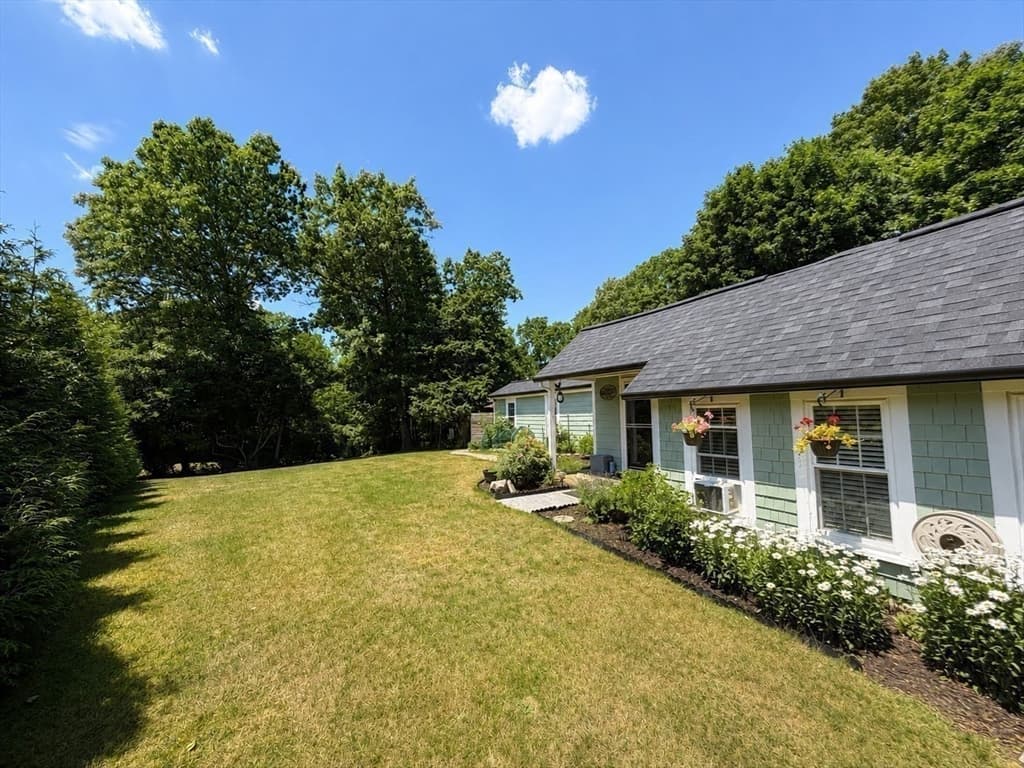 978 Main St, Hanover MA 02339 photo 3
