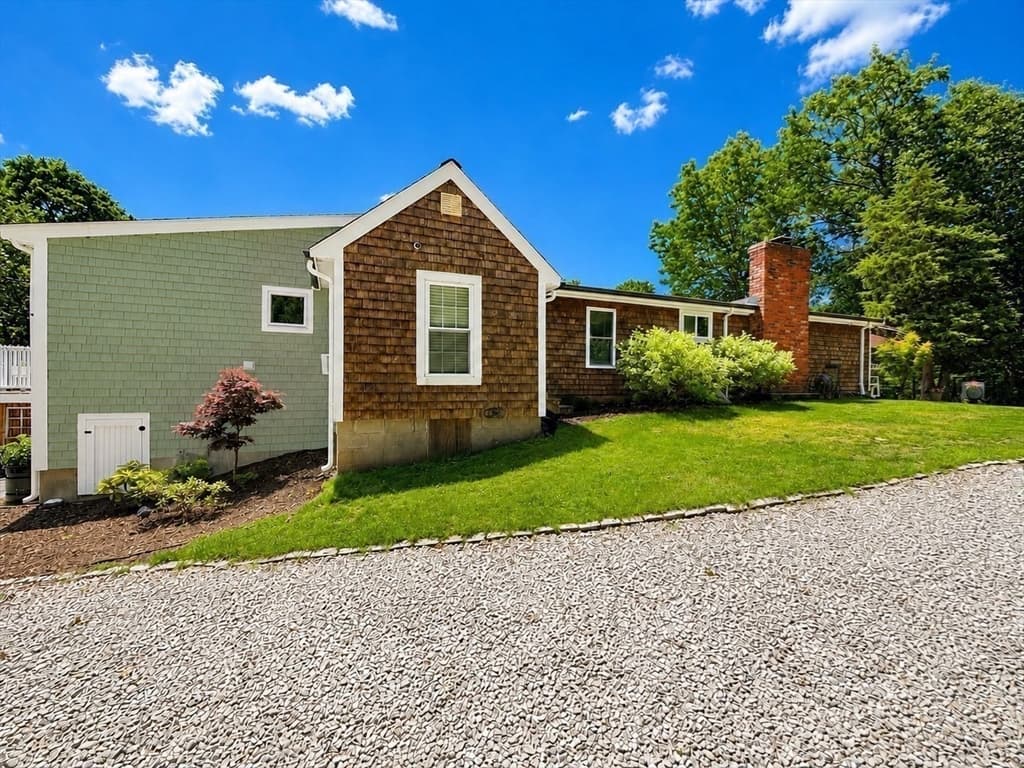 978 Main St, Hanover MA 02339 photo 5