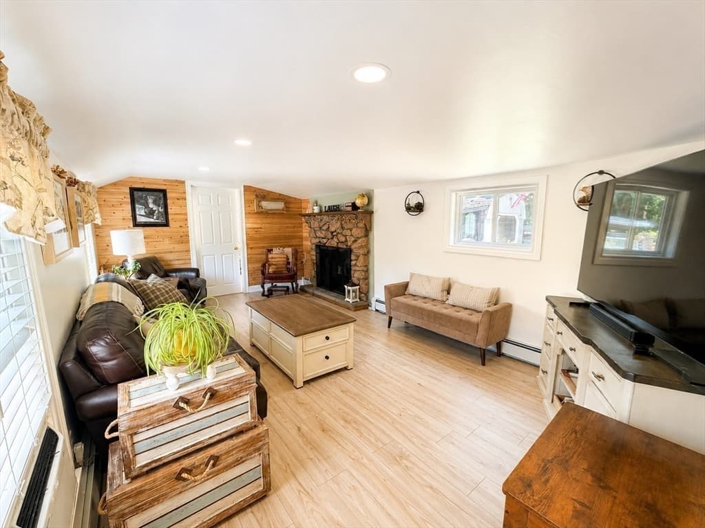 978 Main St, Hanover MA 02339 photo 15