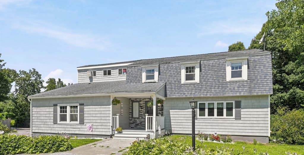 96 I St, Dracut MA 01826 photo 3