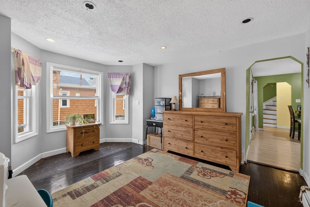 98 Parker St, New Bedford MA 02740 photo 20