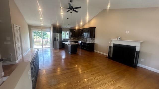 34 Carpenter Ave, Worcester MA 01605 photo 3