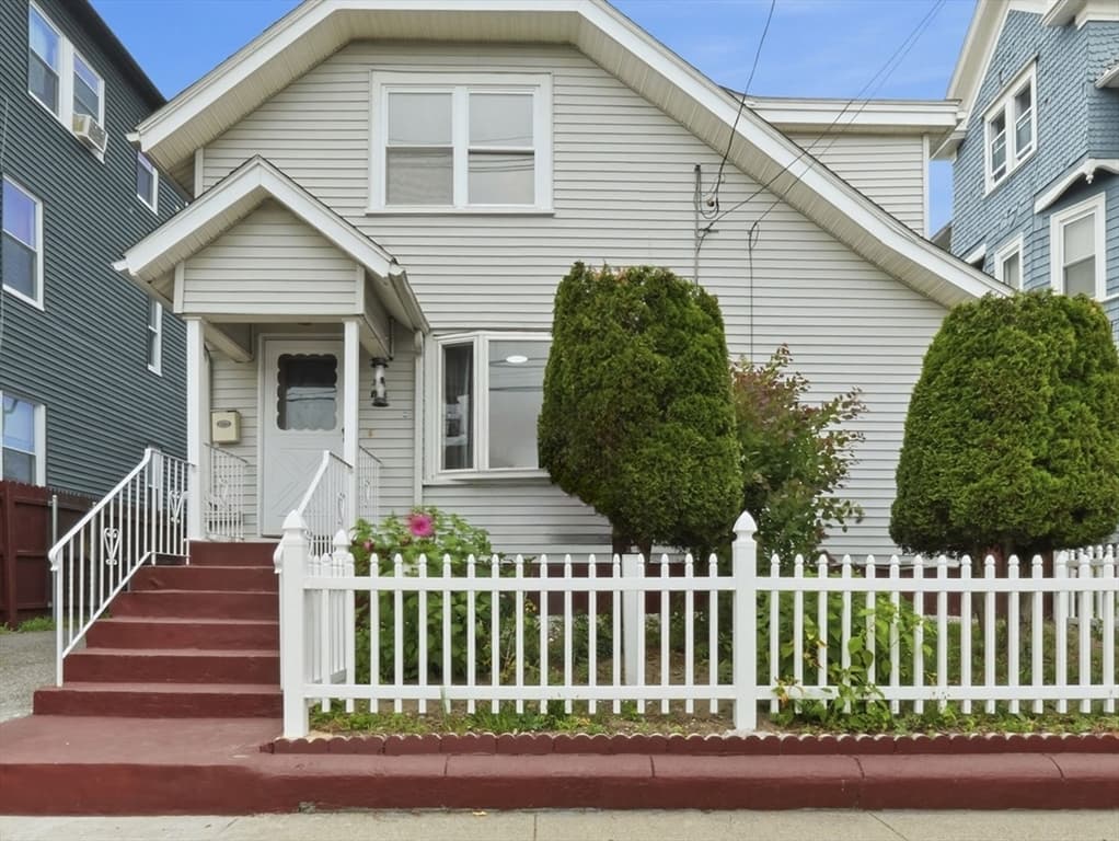 137 Reservoir Ave, Providence RI 02907