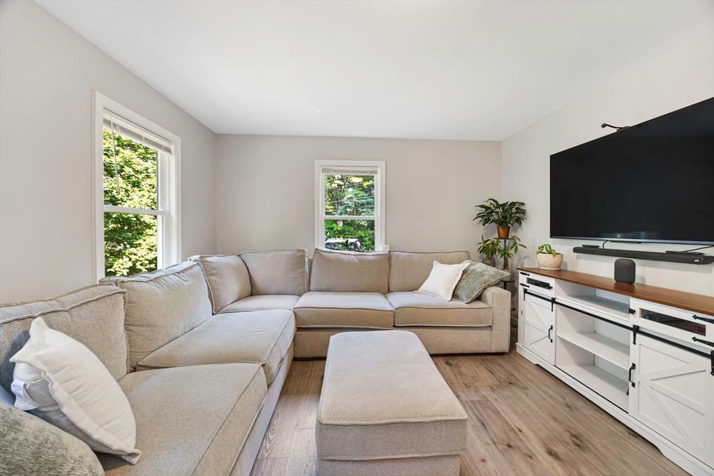 Single Family Residence at 1 Lakeshore Dr, Monson MA 01057, Monson, photo 12 of 38