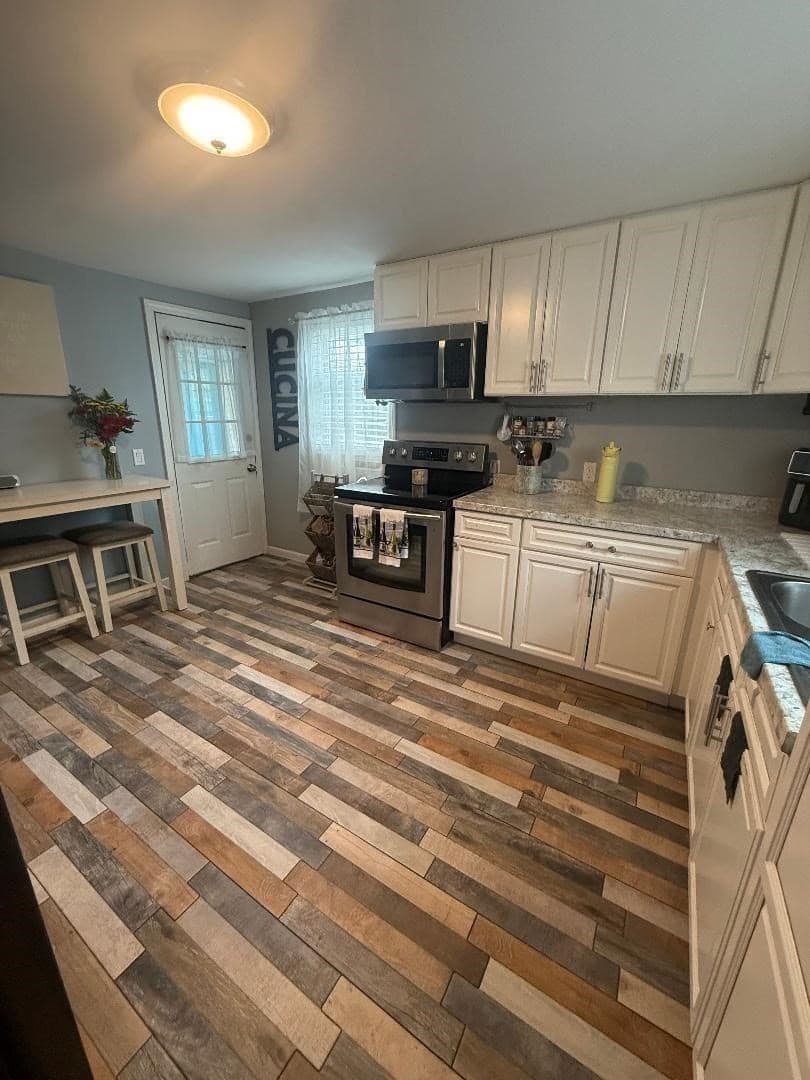 Single Family Residence at 66 Powell Ave, Springfield MA 01119, Springfield, photo 11 of 31