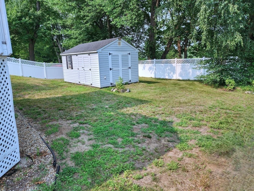 4 Amherst St, Billerica MA 01862 photo 17