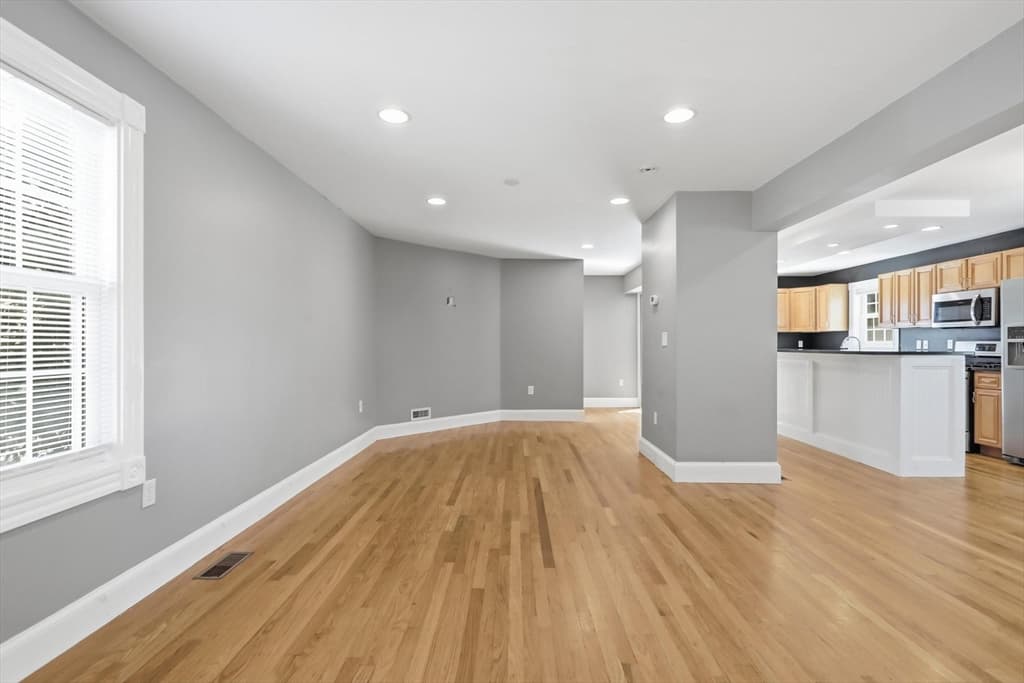 26 Calumet St, Peabody MA 01960 photo 26