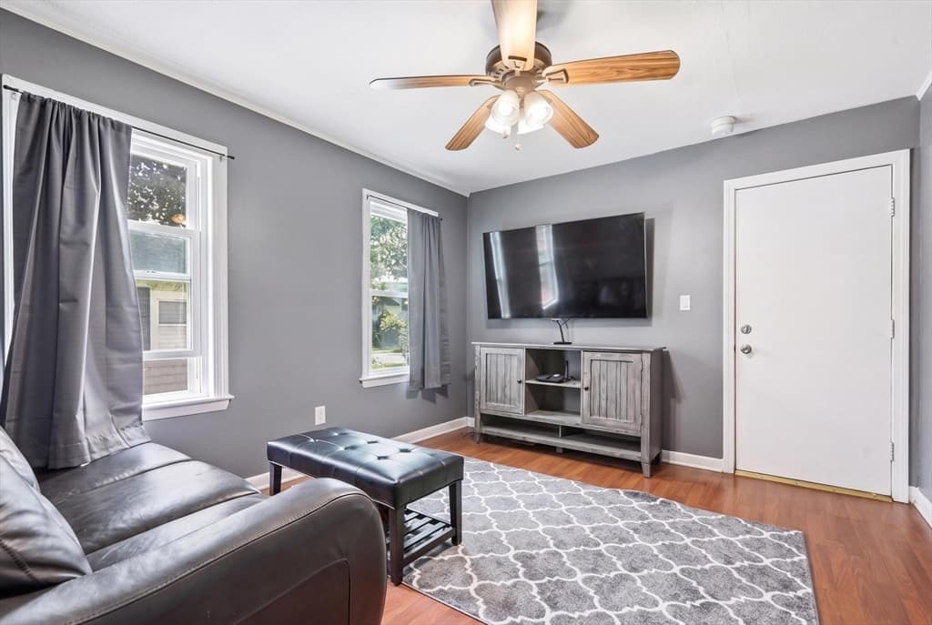 26 Calumet St, Peabody MA 01960 photo 15