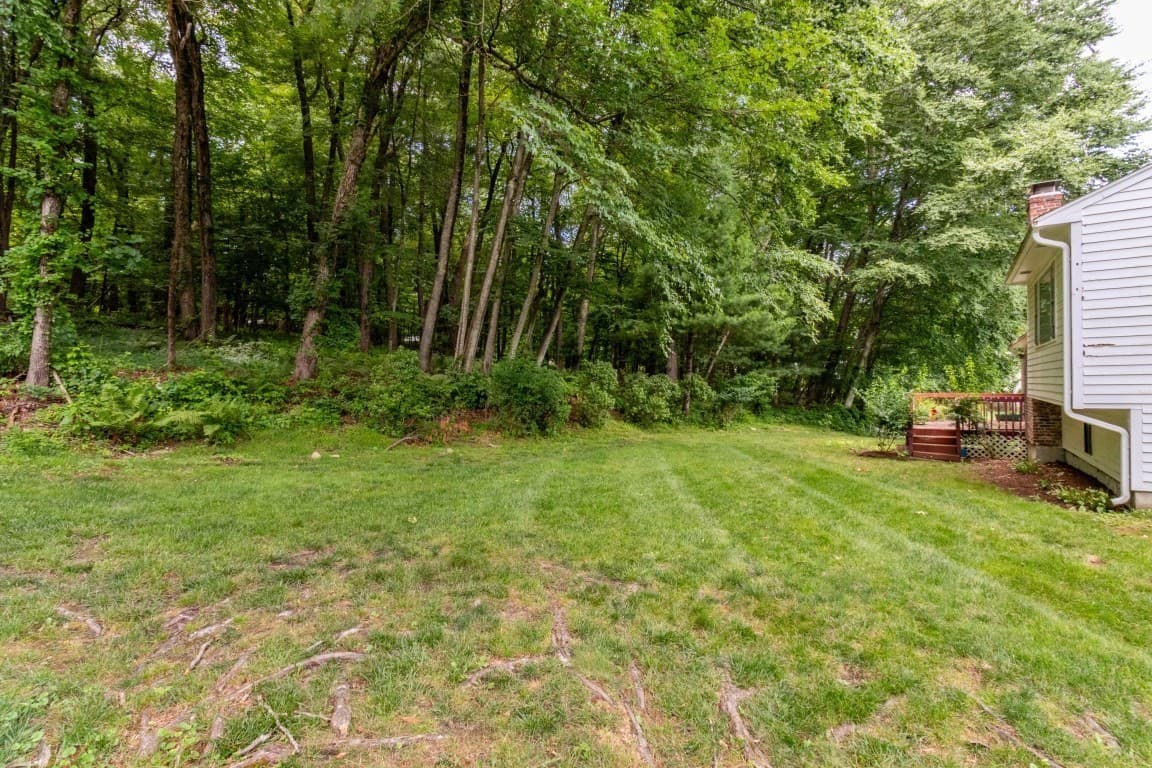 Single Family Residence at 5 Tomkins Ln, Framingham MA 01702, photo 6 of 37