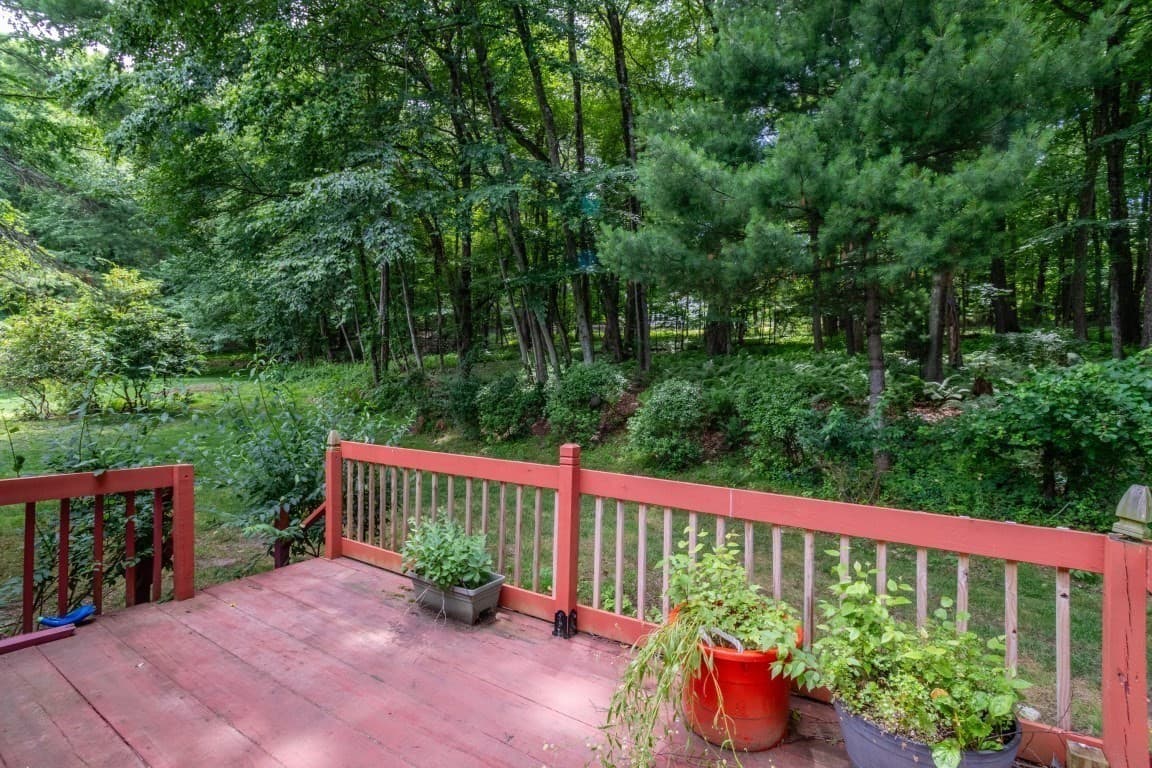 Single Family Residence at 5 Tomkins Ln, Framingham MA 01702, photo 14 of 37