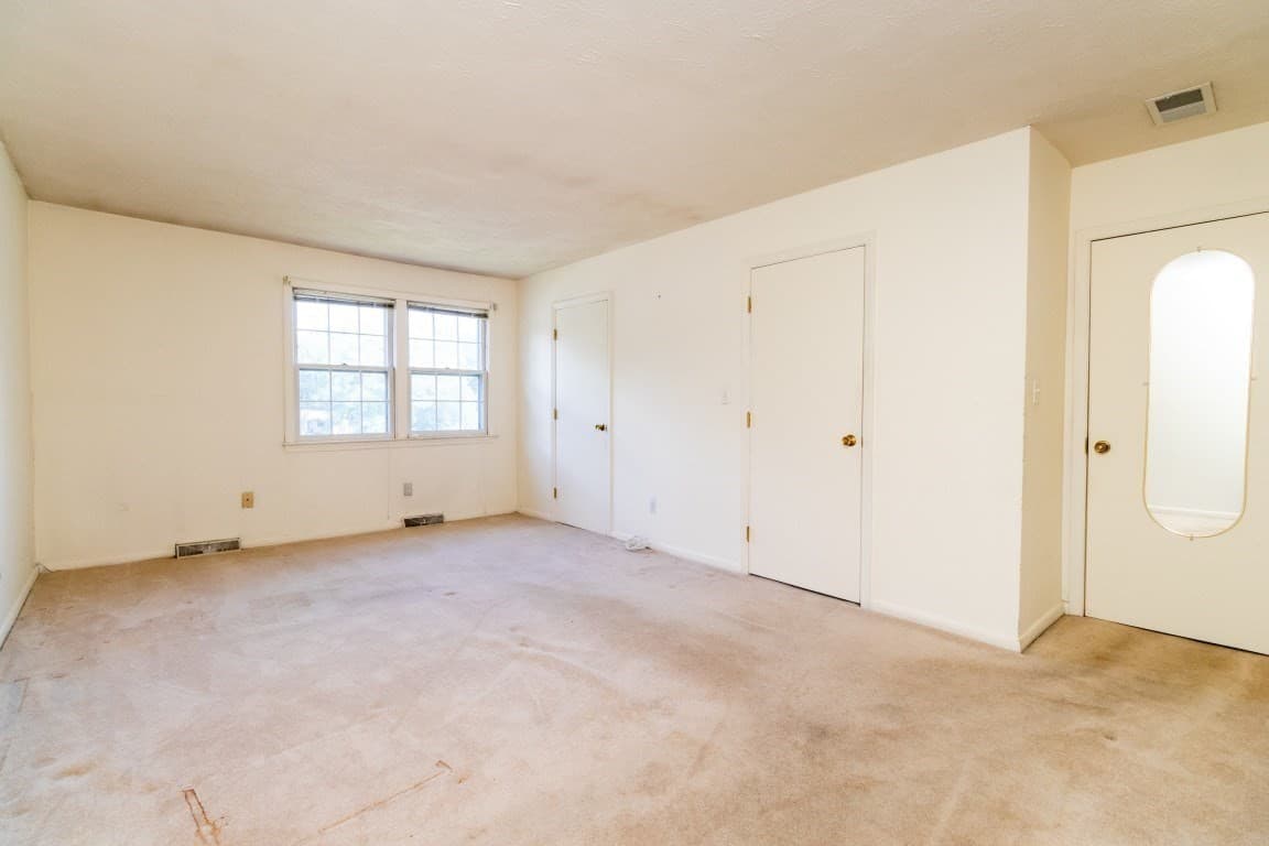 Single Family Residence at 5 Tomkins Ln, Framingham MA 01702, photo 29 of 37