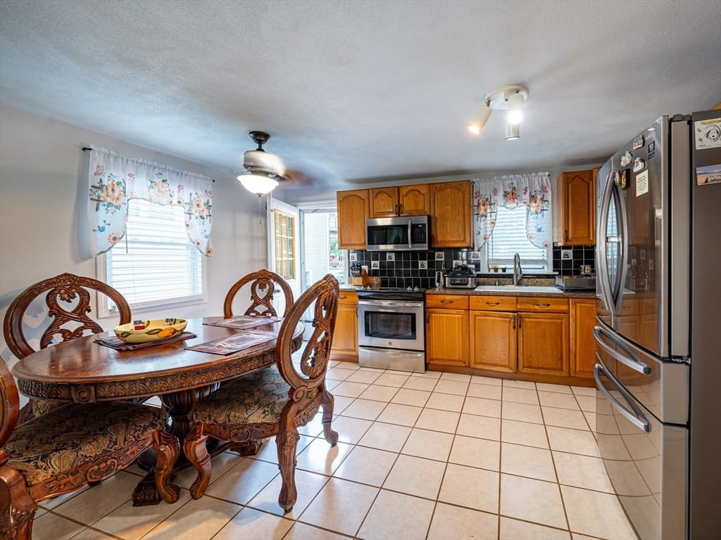 55 Calumet St # 55, Revere MA 02151 photo 6